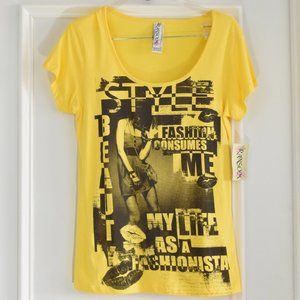 Retro Diva Fashion Consumes Me Women Junior Large Yellow T Shirt Shopping